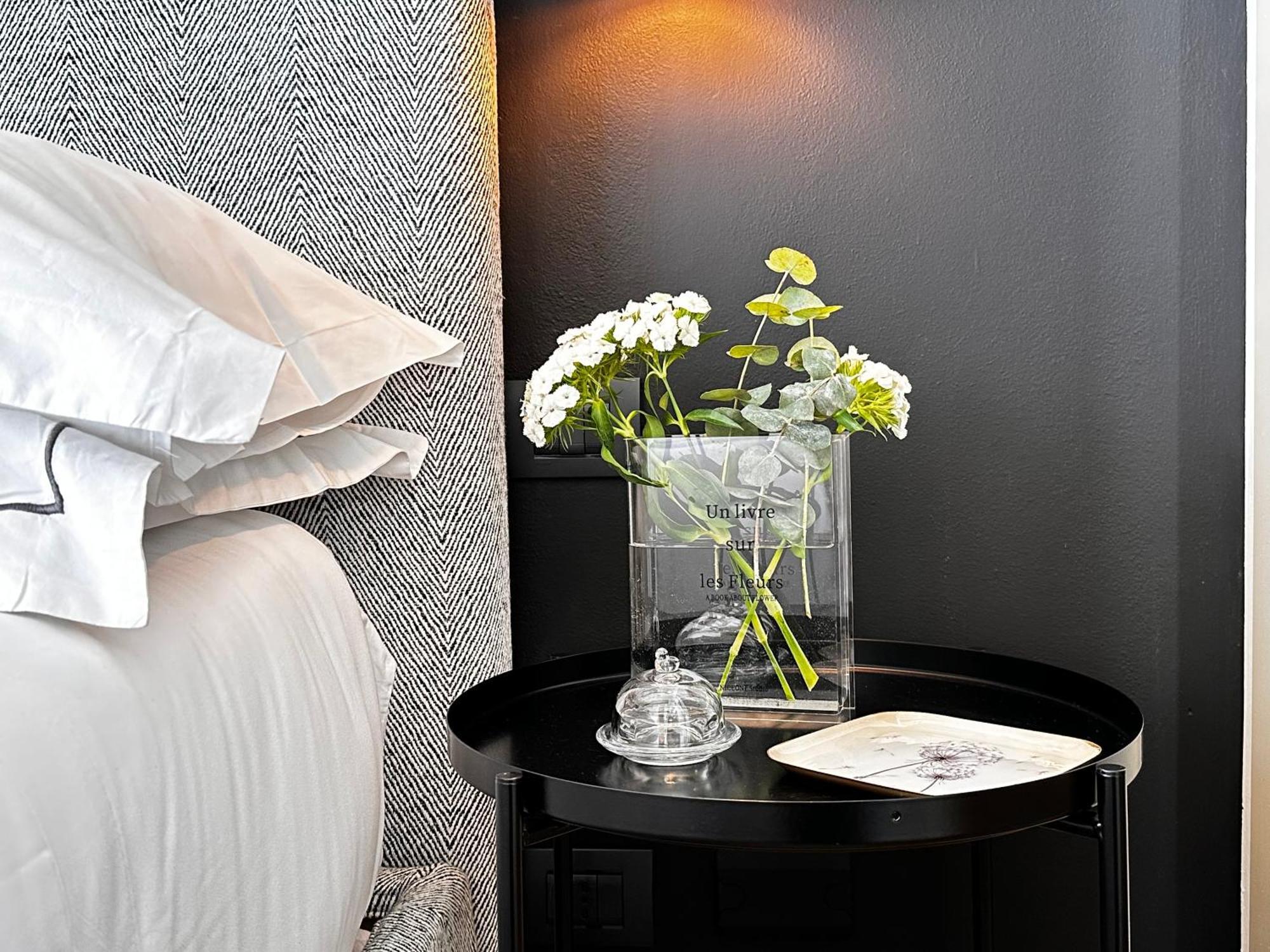 Lily Pads -Elegant Apartment- In The City Center Milan Extérieur photo